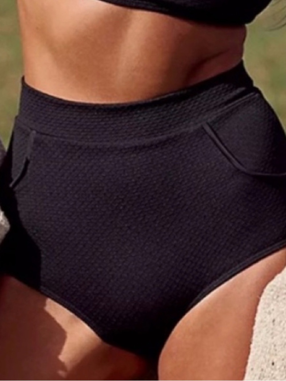 Seea Georgia Surf Top & High-Waisted Surf Bottoms Swimsuit Bikini Set Black $196 - Picture 4 of 14